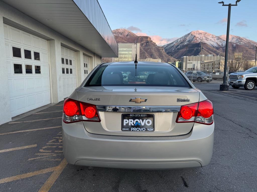 used 2012 Chevrolet Cruze car, priced at $5,500