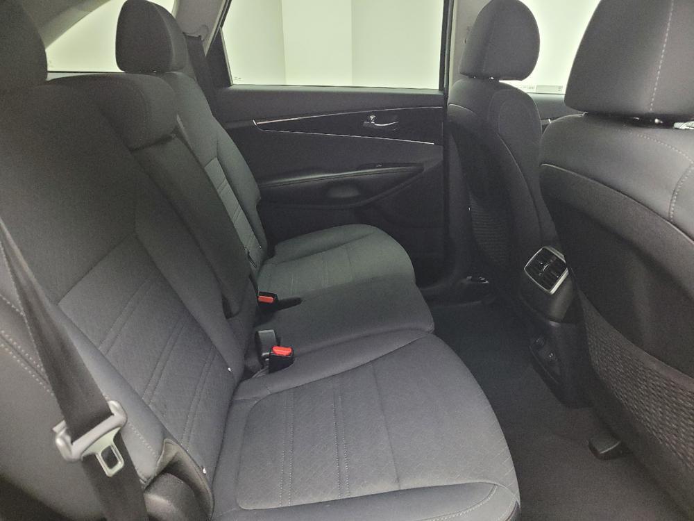 used 2019 Kia Sorento car, priced at $19,495