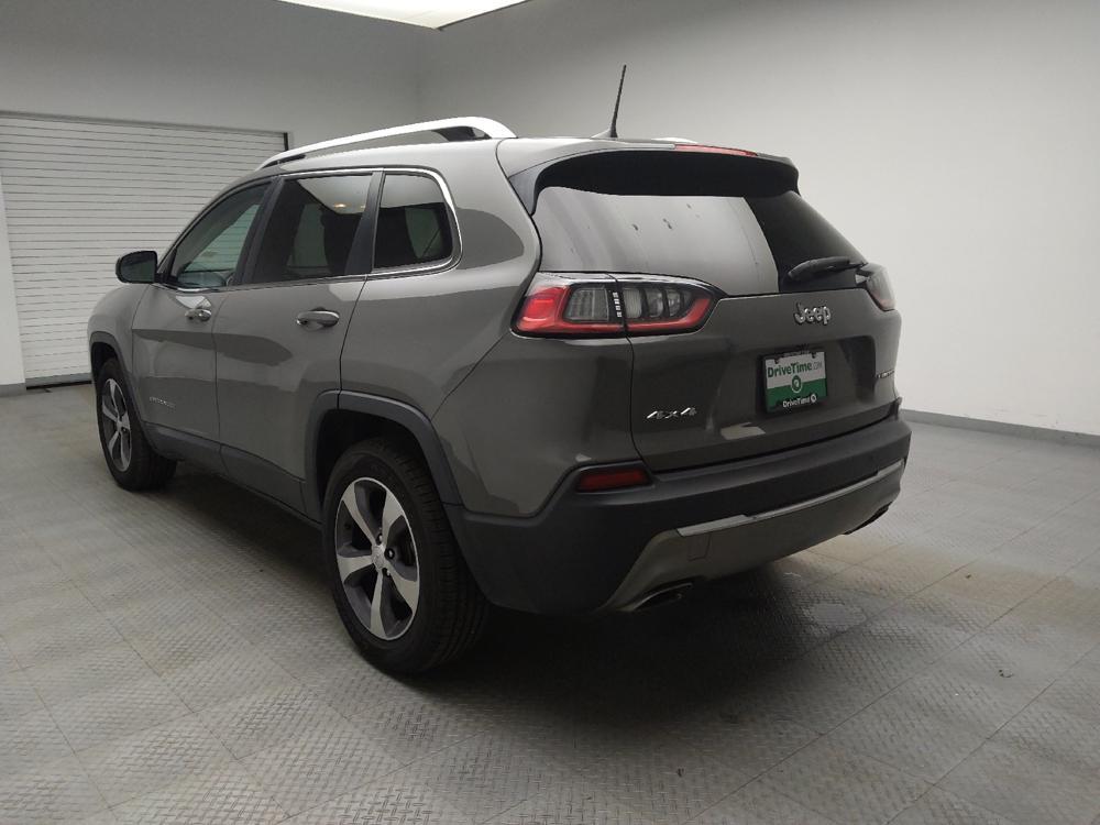 used 2019 Jeep Cherokee car, priced at $17,295