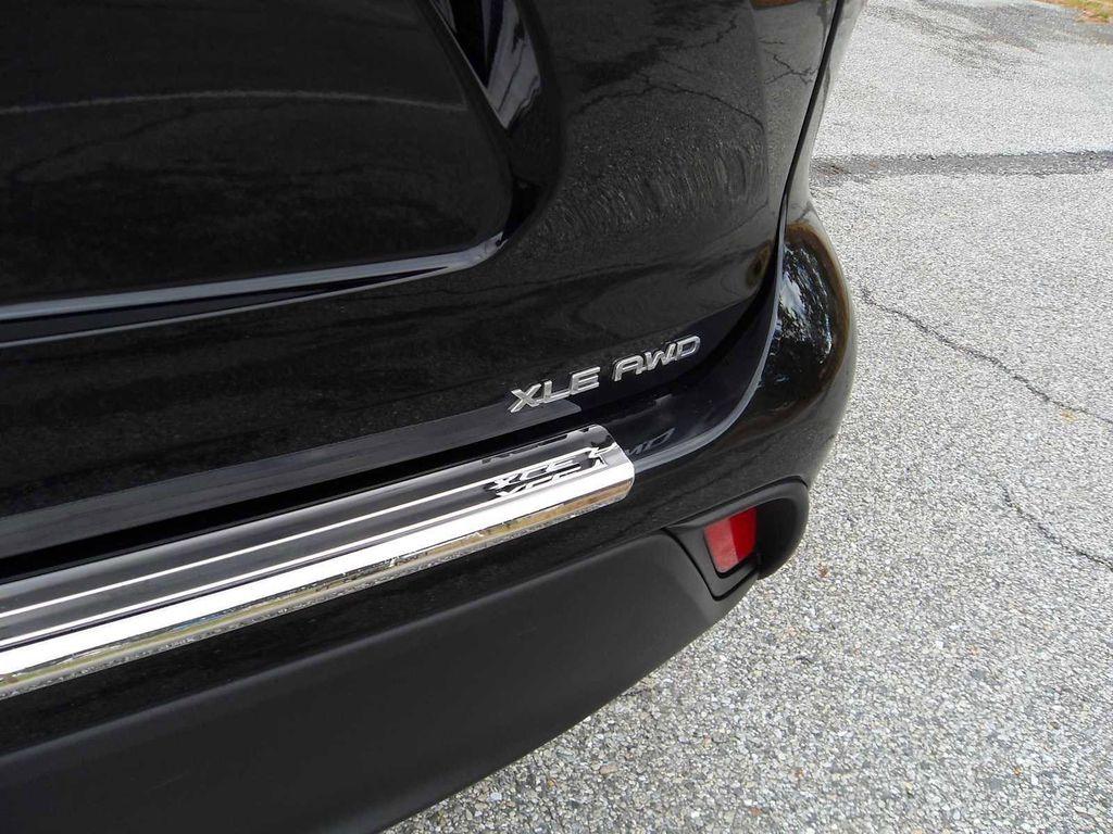 used 2023 Toyota Highlander car, priced at $33,972