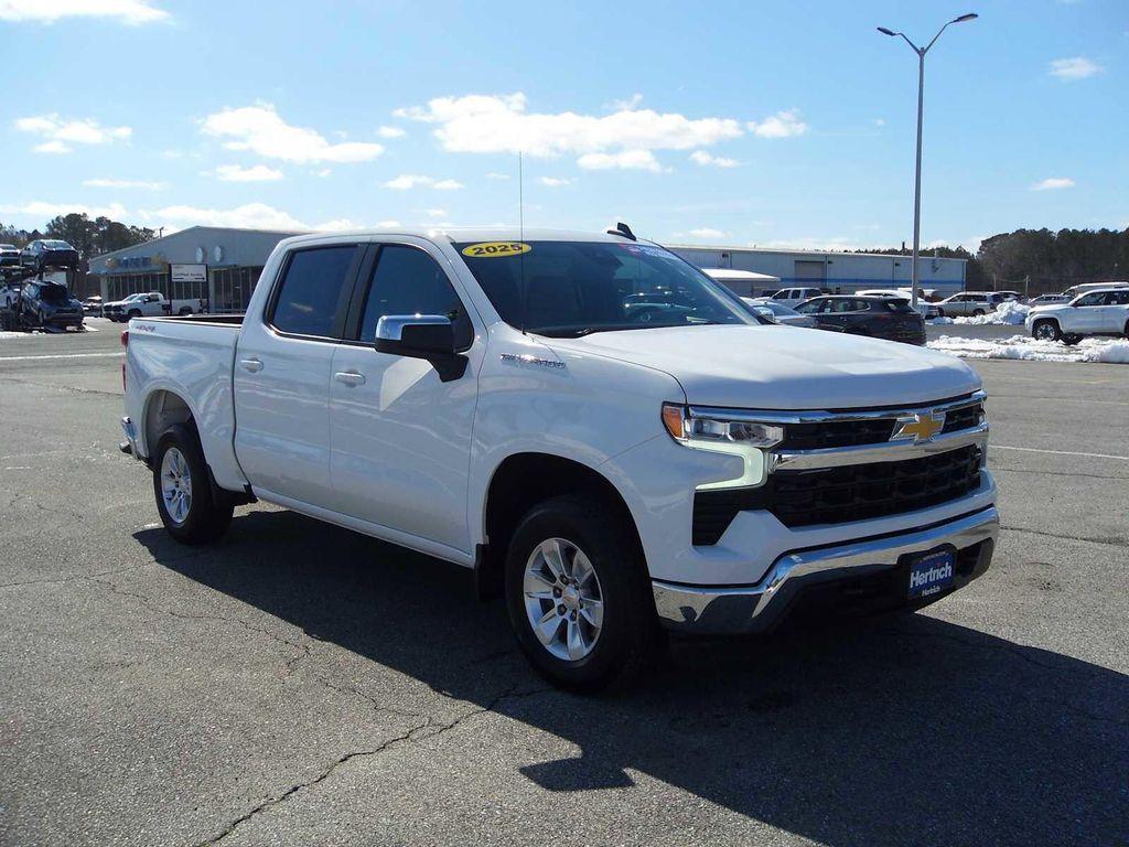 used 2025 Chevrolet Silverado 1500 car, priced at $42,126