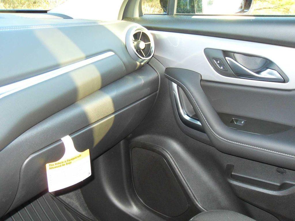 new 2025 Chevrolet Blazer car, priced at $34,445