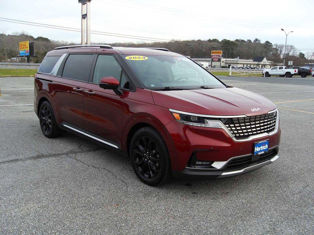 used 2024 Kia Carnival car, priced at $37,798