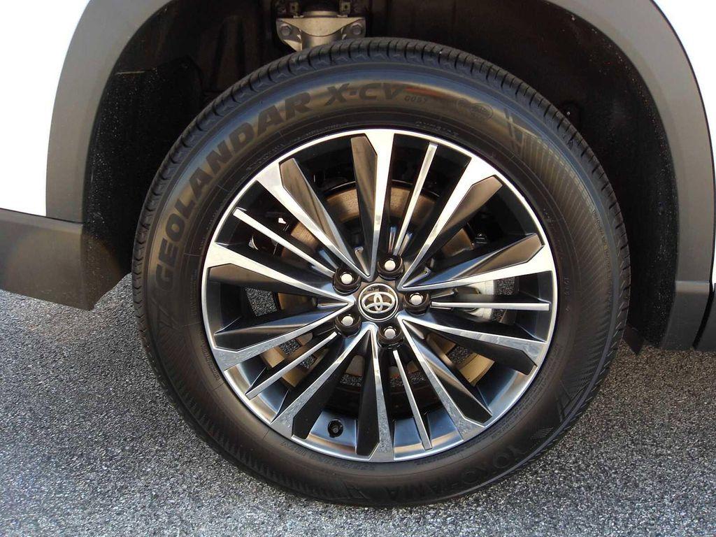 new 2026 Toyota Grand Highlander Hybrid car, priced at $62,863