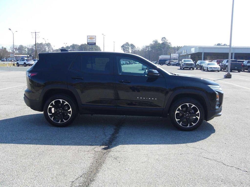 new 2026 Chevrolet Equinox car, priced at $35,710
