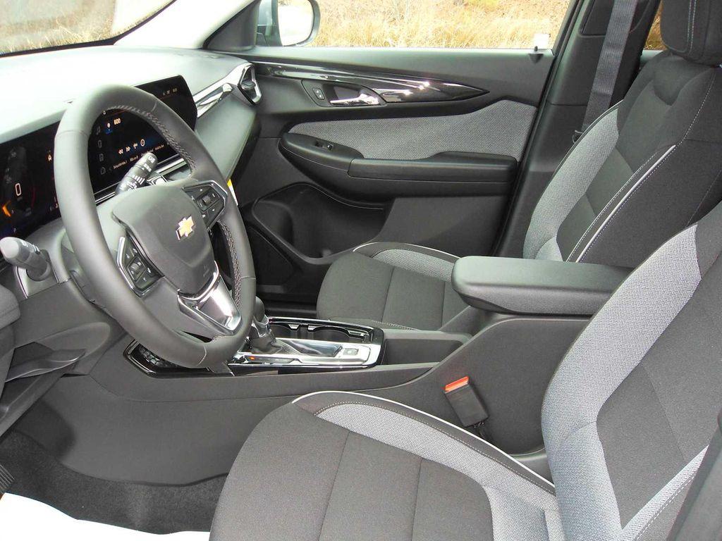 new 2026 Chevrolet TrailBlazer car, priced at $29,115