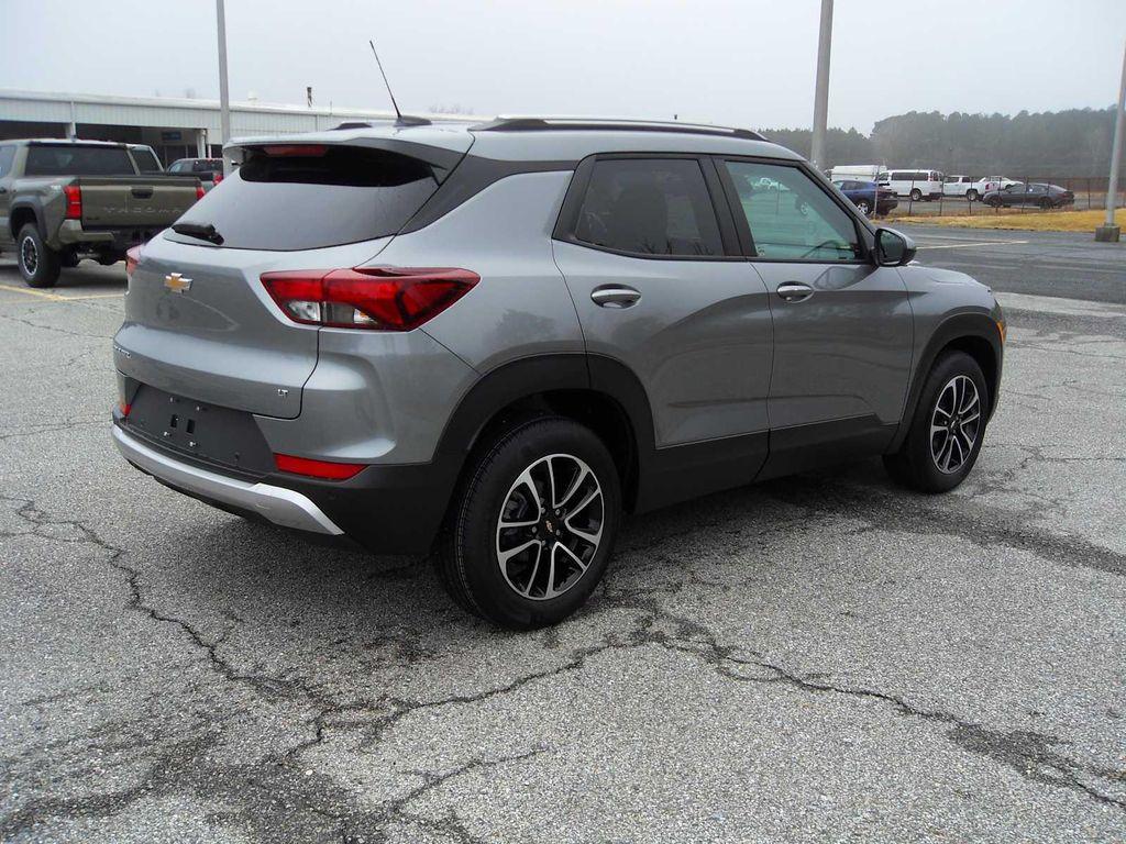 new 2026 Chevrolet TrailBlazer car, priced at $29,115