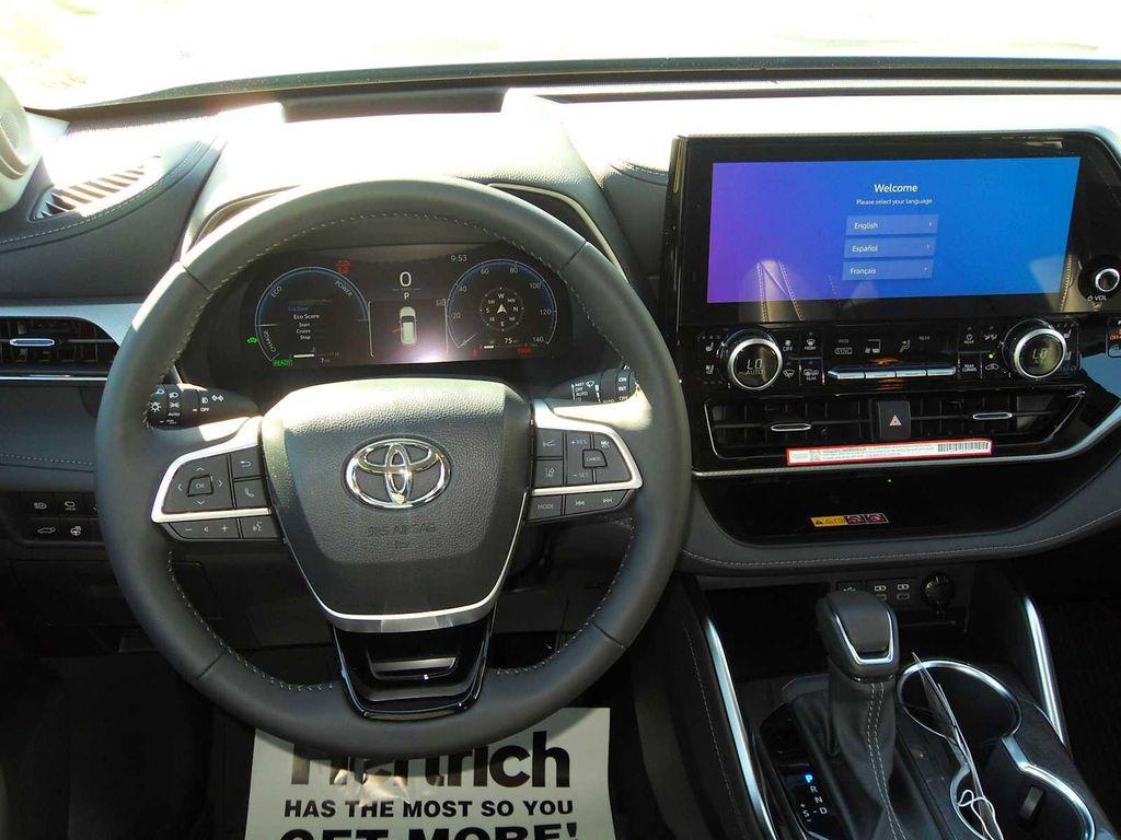 new 2026 Toyota Highlander Hybrid car, priced at $57,333