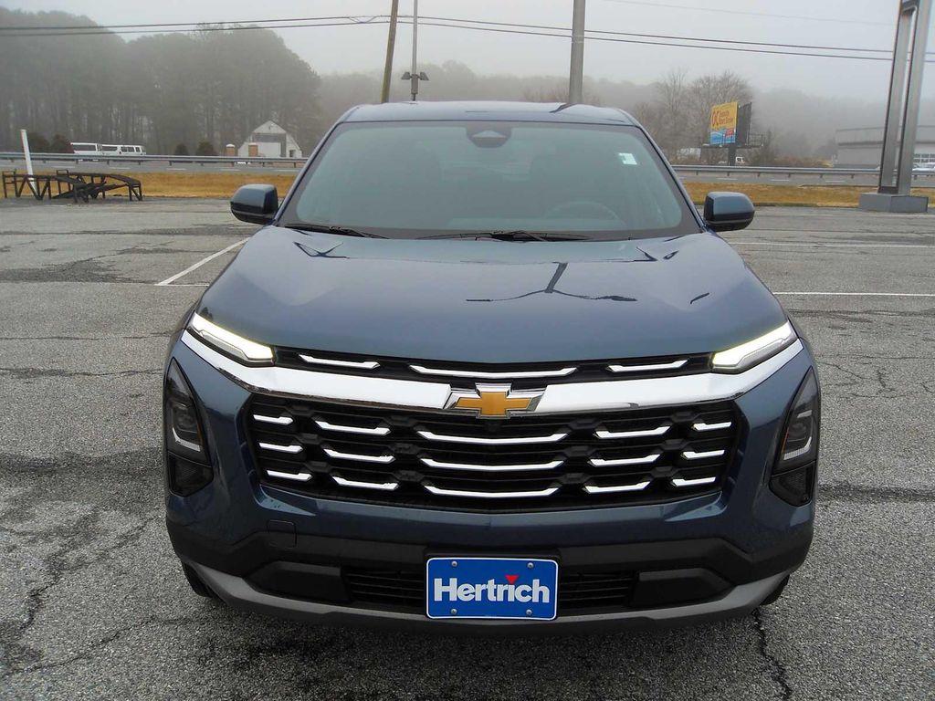 new 2026 Chevrolet Equinox car, priced at $30,560