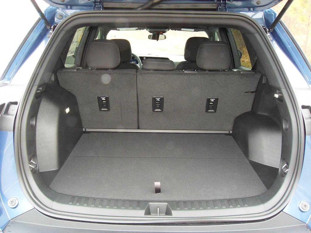 new 2026 Chevrolet Equinox car, priced at $30,560