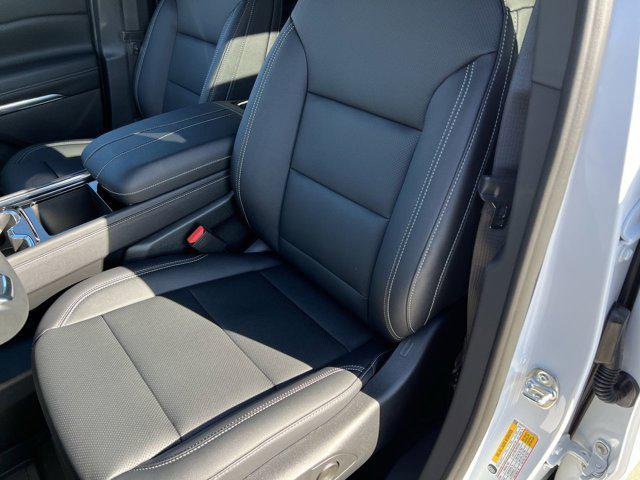 new 2026 Chevrolet Traverse car, priced at $47,730