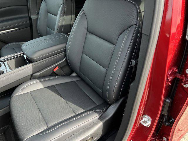 new 2026 Chevrolet Traverse car, priced at $45,940