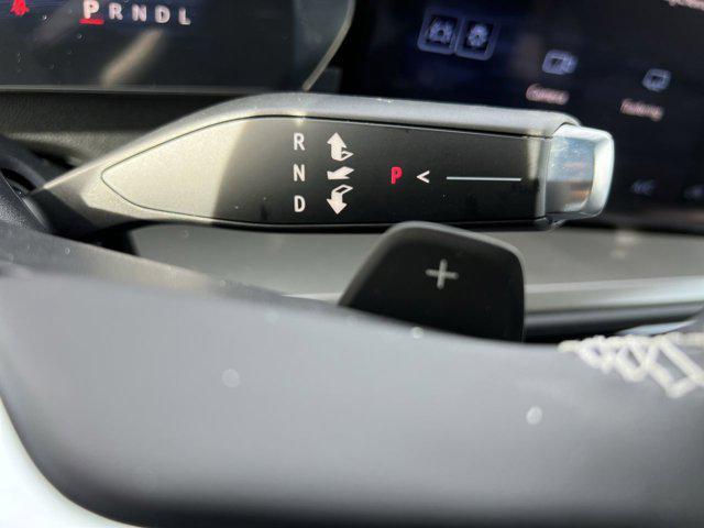 new 2026 Chevrolet Traverse car, priced at $45,940