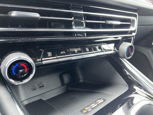 new 2026 Chevrolet Traverse car, priced at $52,545