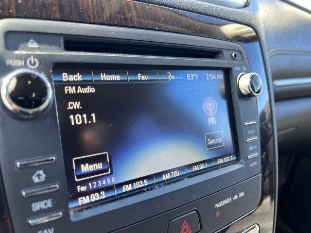 used 2016 Chevrolet Traverse car, priced at $8,000