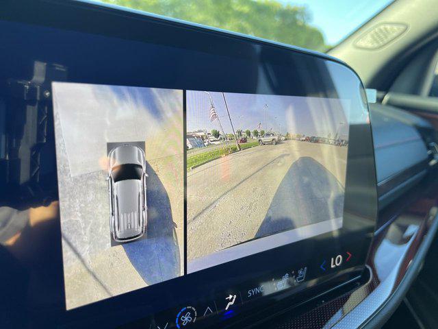 new 2026 Chevrolet Traverse car, priced at $60,215