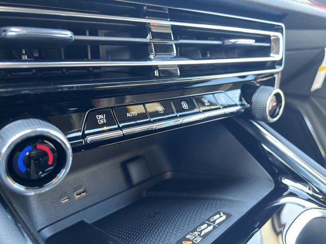 new 2026 Chevrolet Traverse car, priced at $60,215