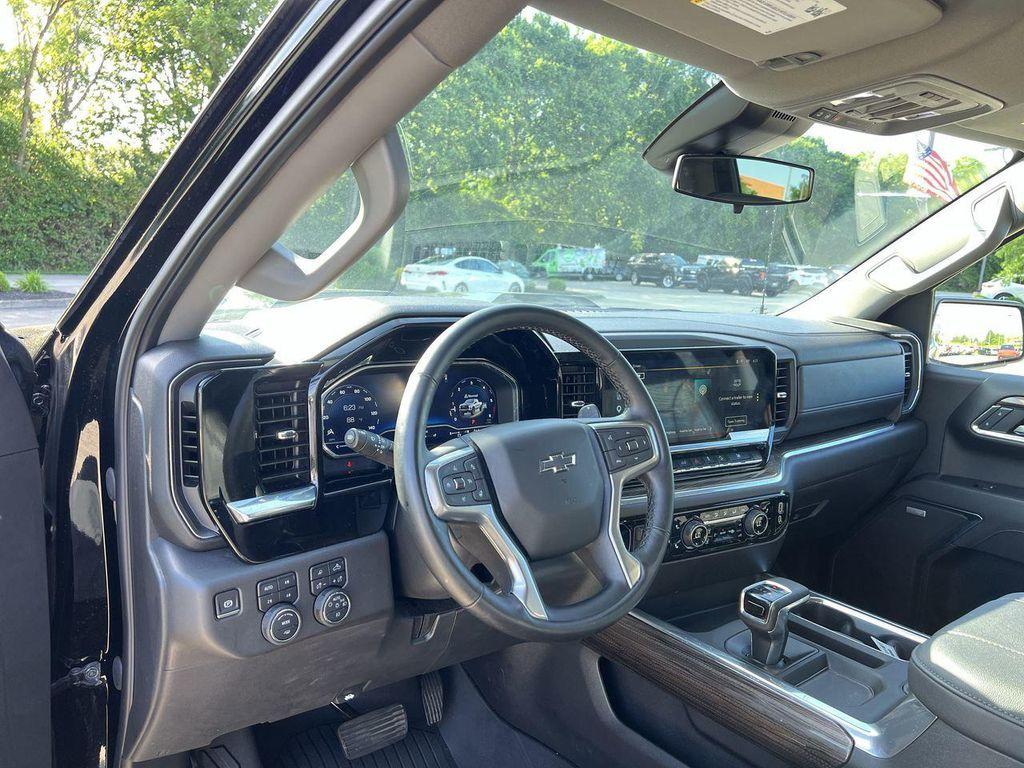 used 2025 Chevrolet Silverado 1500 car, priced at $51,900