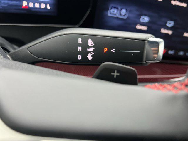 new 2026 Chevrolet Traverse car, priced at $59,220