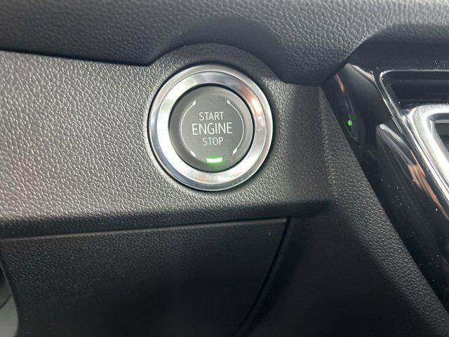 new 2026 Chevrolet Traverse car, priced at $59,220