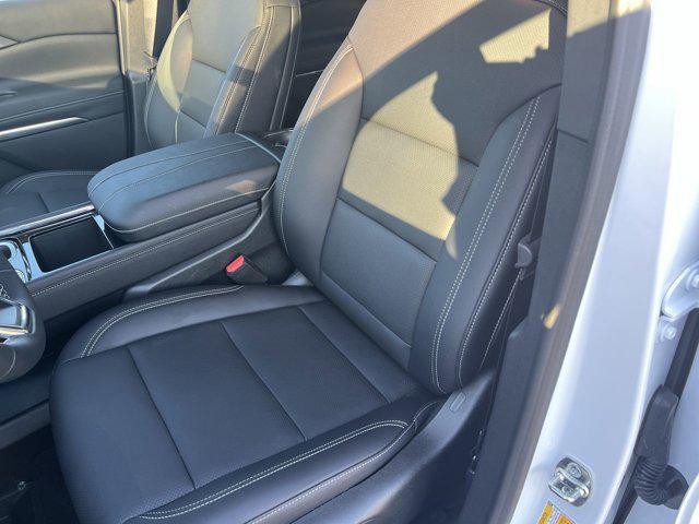 new 2026 Chevrolet Traverse car, priced at $44,120