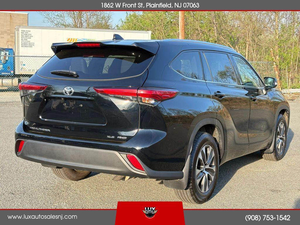 used 2021 Toyota Highlander car, priced at $19,900