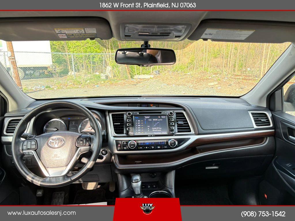 used 2015 Toyota Highlander car, priced at $16,900