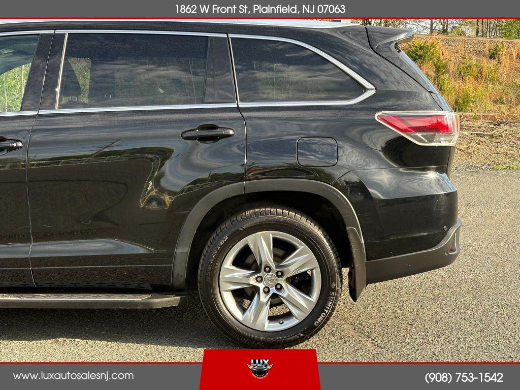 used 2015 Toyota Highlander car, priced at $16,900