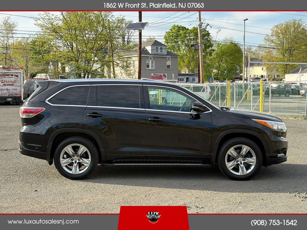used 2015 Toyota Highlander car, priced at $16,900