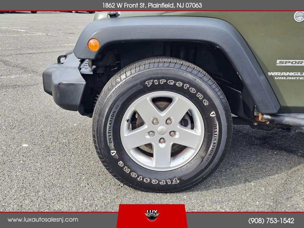used 2015 Jeep Wrangler Unlimited car, priced at $10,900