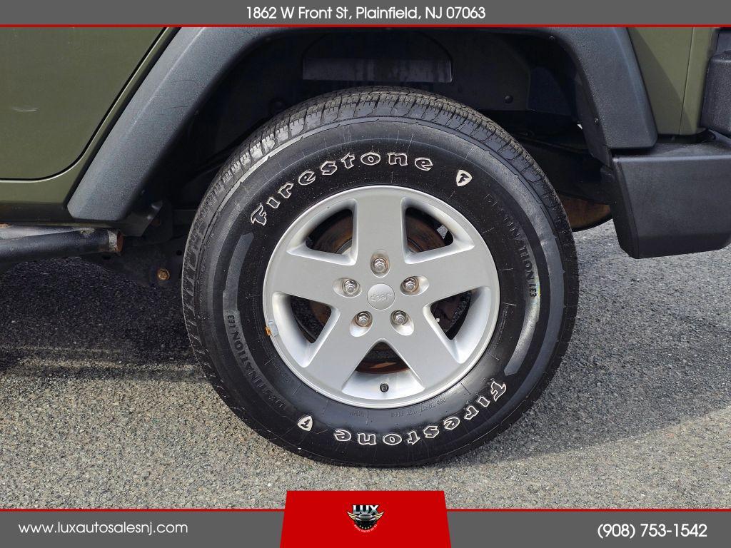 used 2015 Jeep Wrangler Unlimited car, priced at $10,900