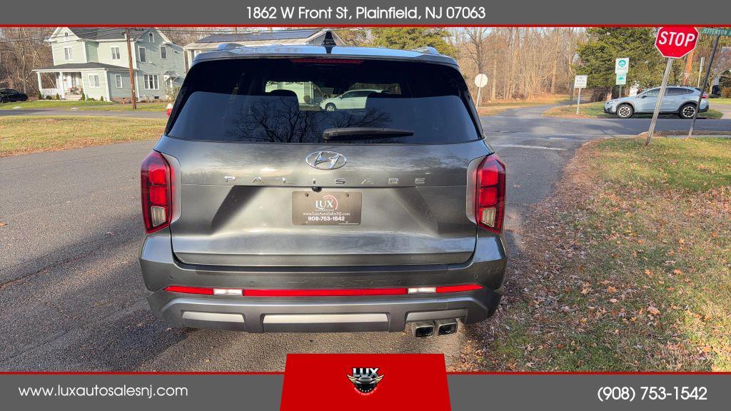 used 2024 Hyundai Palisade car, priced at $23,900