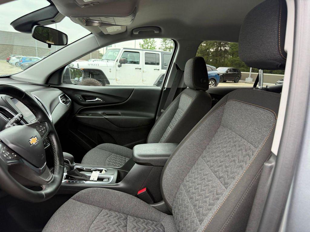 used 2024 Chevrolet Equinox car, priced at $23,639