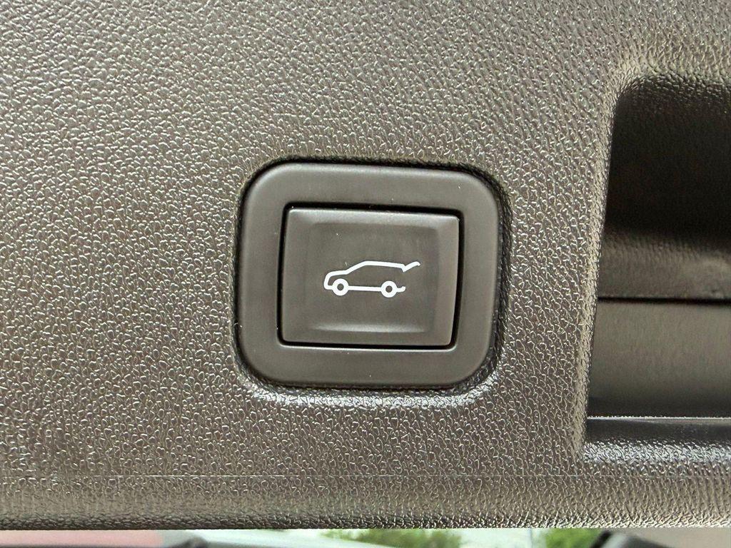 used 2024 Chevrolet Equinox car, priced at $23,639