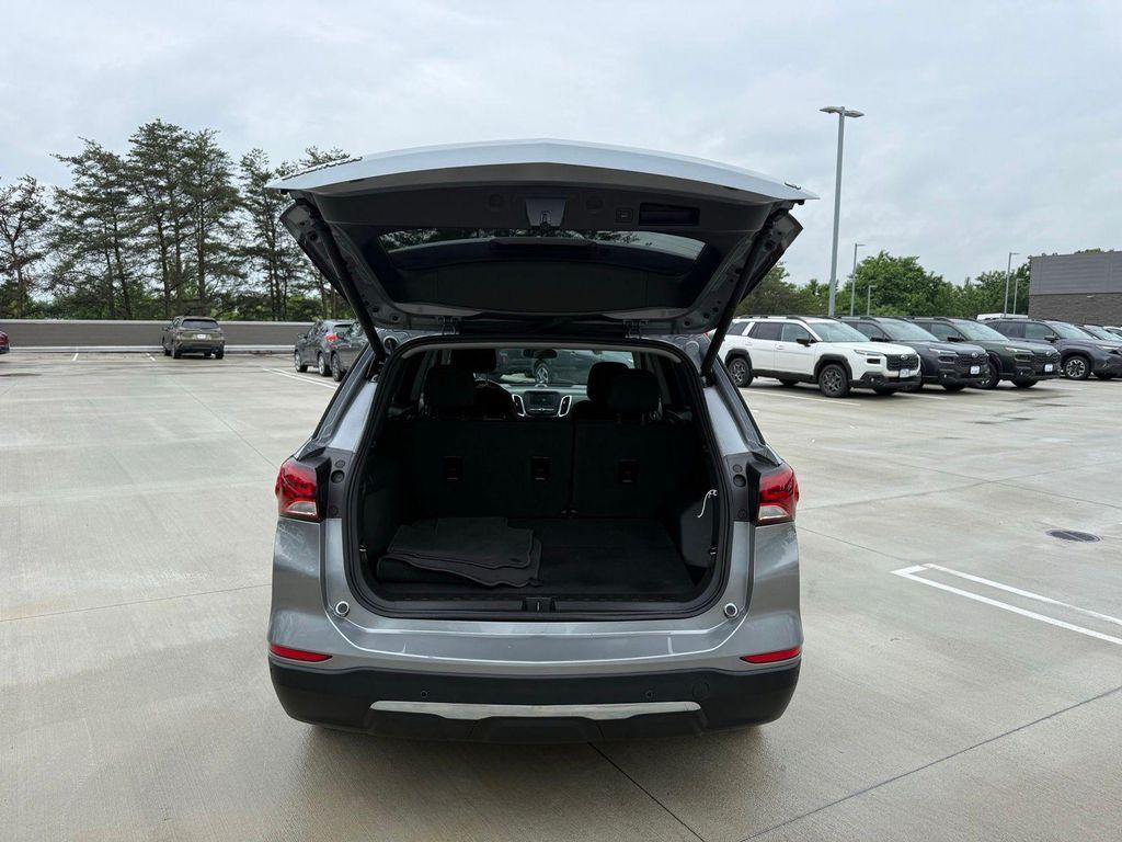 used 2024 Chevrolet Equinox car, priced at $23,639
