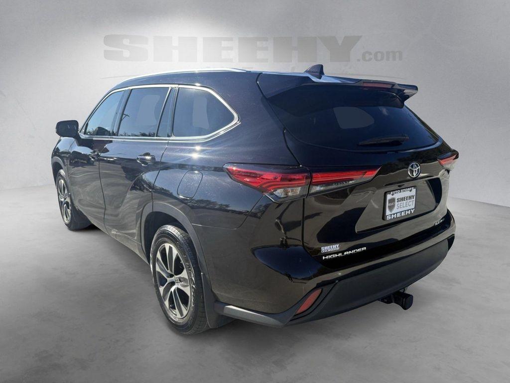 used 2020 Toyota Highlander car, priced at $28,186