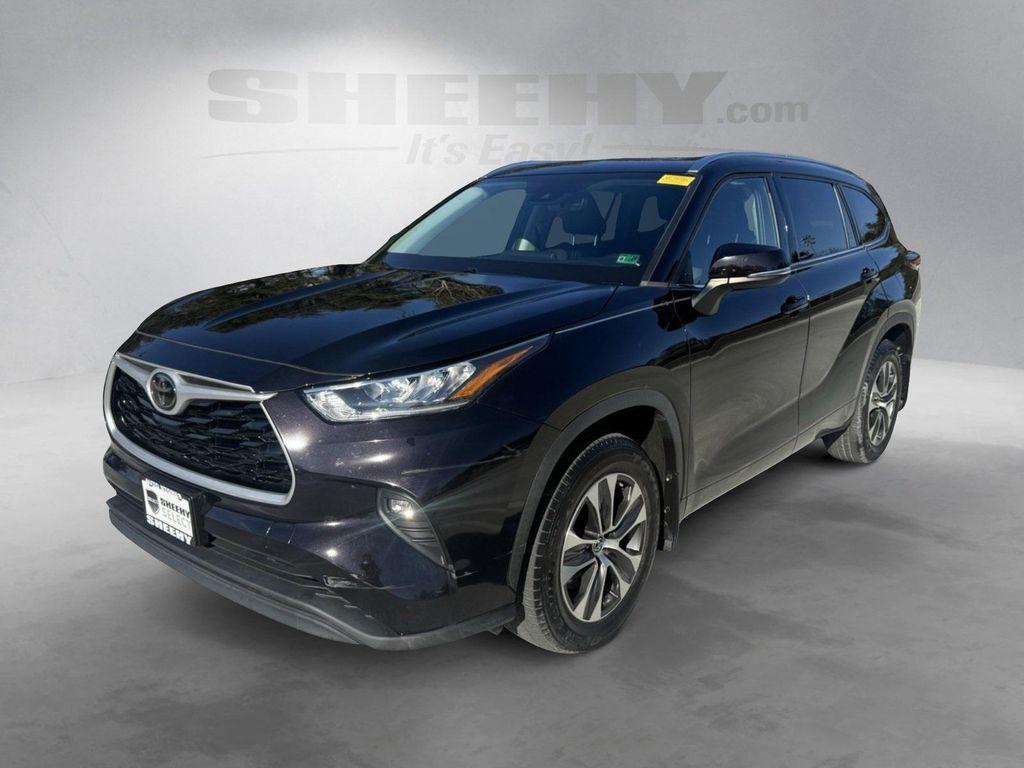 used 2020 Toyota Highlander car, priced at $28,186