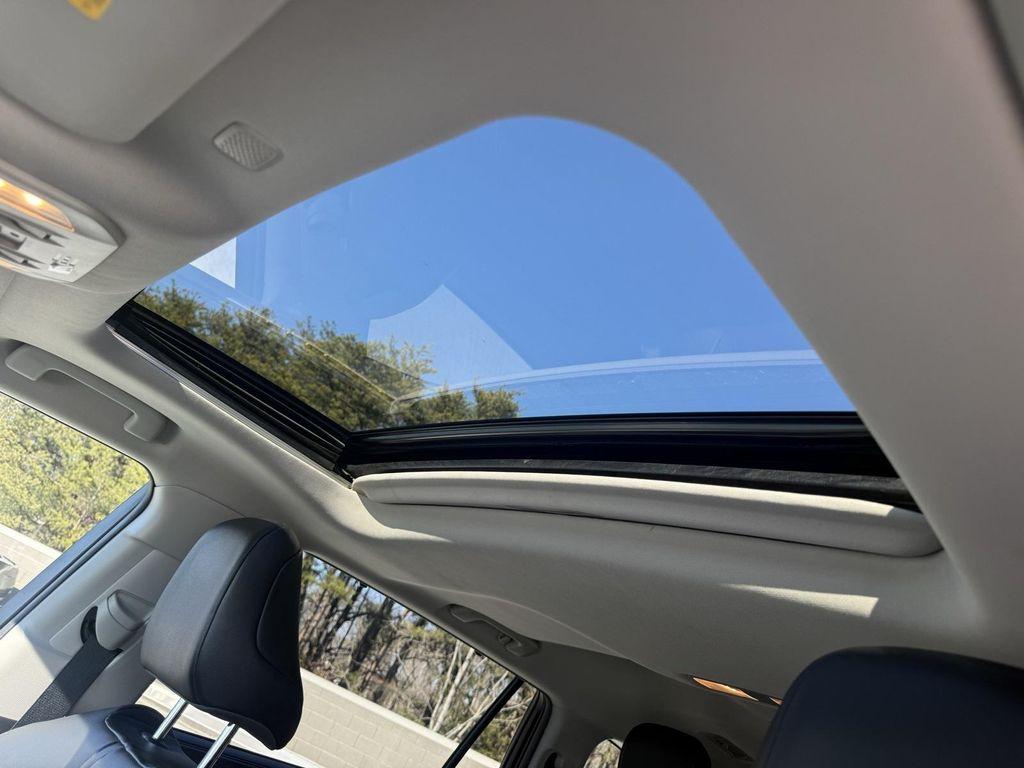 used 2020 Toyota Highlander car, priced at $28,186