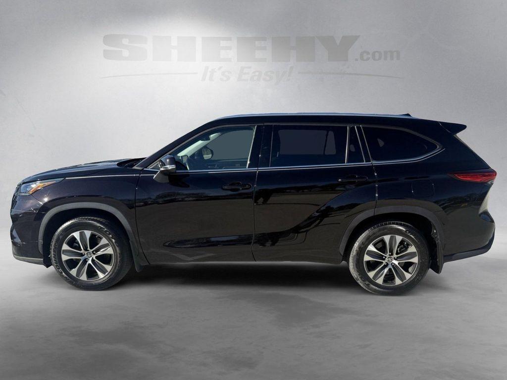 used 2020 Toyota Highlander car, priced at $28,186