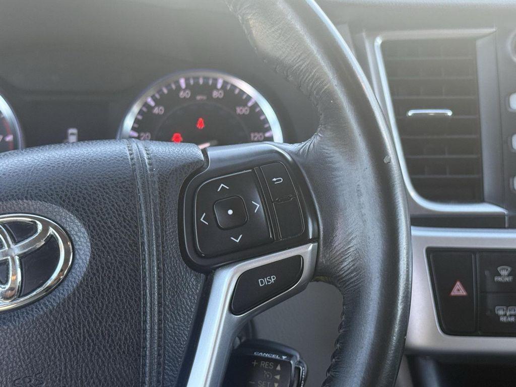 used 2014 Toyota Highlander car, priced at $12,359