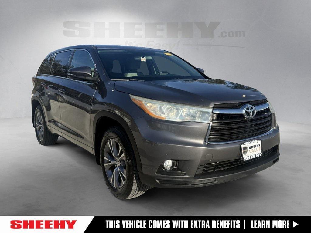 used 2014 Toyota Highlander car, priced at $12,359