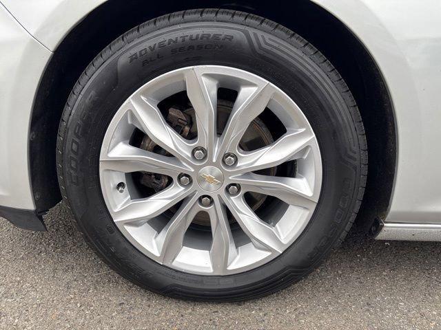 used 2020 Chevrolet Malibu car, priced at $15,118