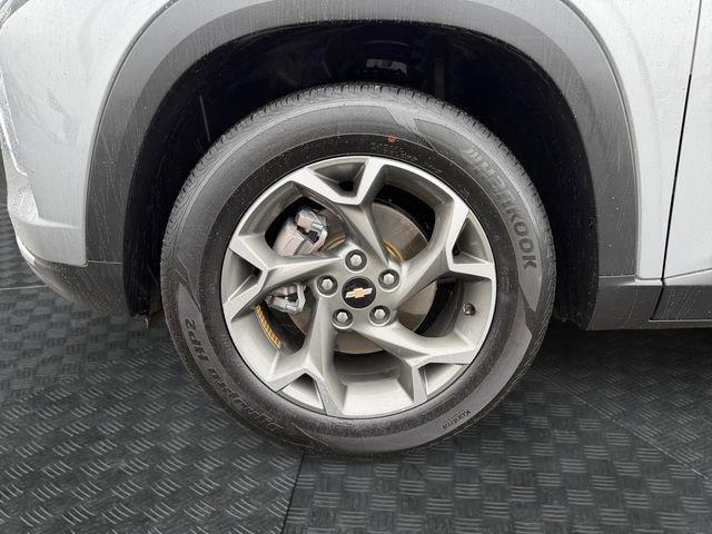 used 2025 Chevrolet Trax car, priced at $19,914