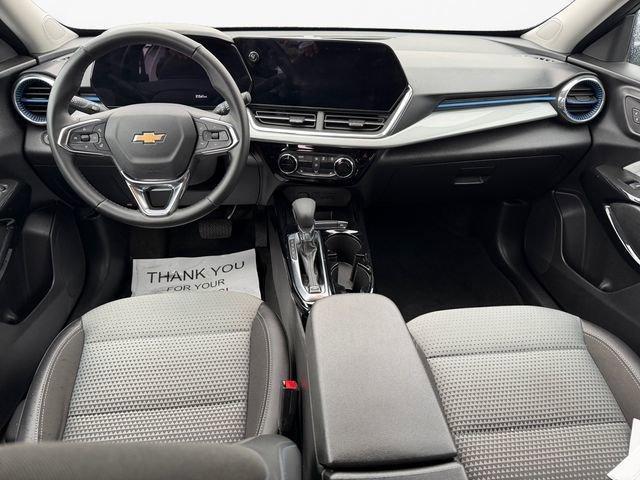 used 2025 Chevrolet Trax car, priced at $19,914