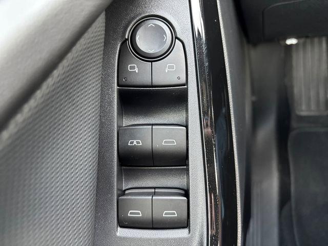 new 2026 Chevrolet Equinox car, priced at $28,162