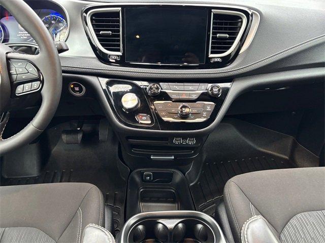 used 2024 Chrysler Pacifica car, priced at $28,222