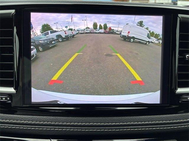 used 2024 Chrysler Pacifica car, priced at $28,222