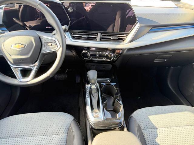 used 2025 Chevrolet Trax car, priced at $19,914