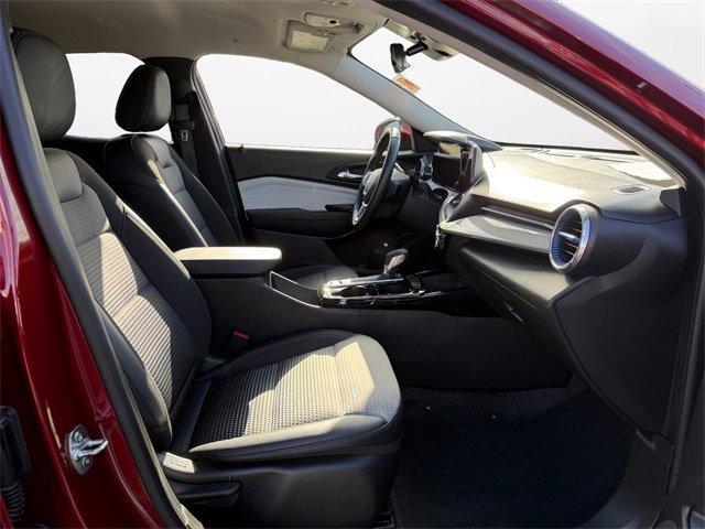 used 2025 Chevrolet Trax car, priced at $19,914