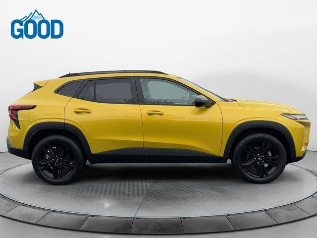 used 2025 Chevrolet Trax car, priced at $23,072